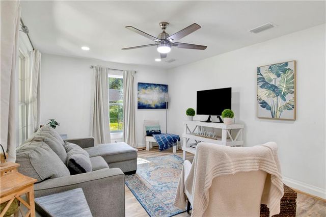 160 Westwood Street, Mobile, AL 36606