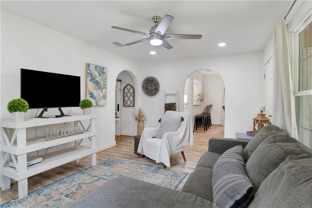 160 Westwood Street, Mobile, AL 36606