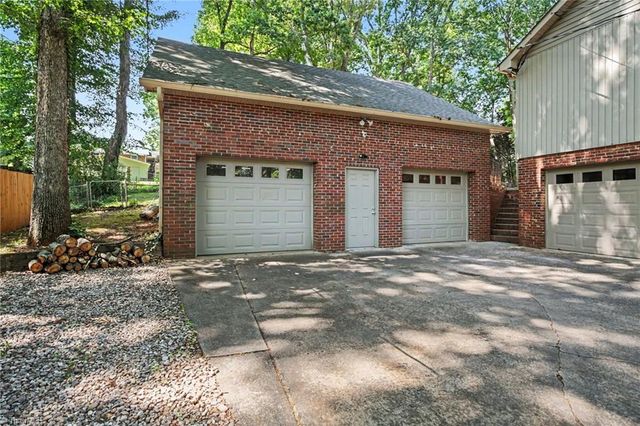 748 Crooked Run Road, Rural Hall, NC 27045