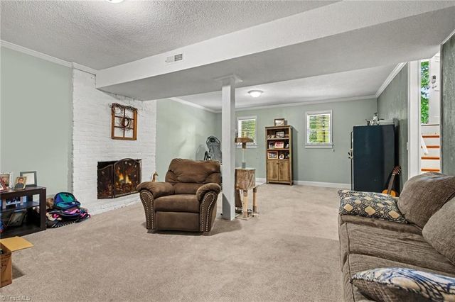748 Crooked Run Road, Rural Hall, NC 27045