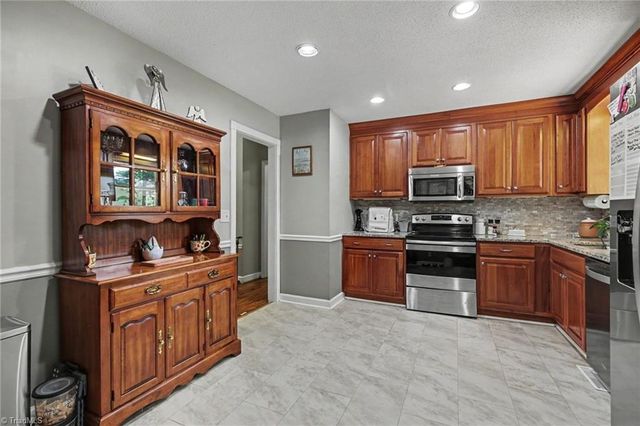 748 Crooked Run Road, Rural Hall, NC 27045
