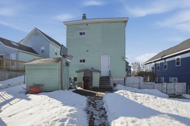 28 Warnock Street, Lowell, MA 01852