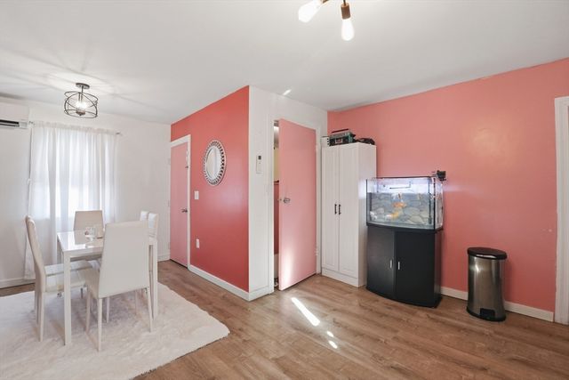 28 Warnock Street, Lowell, MA 01852