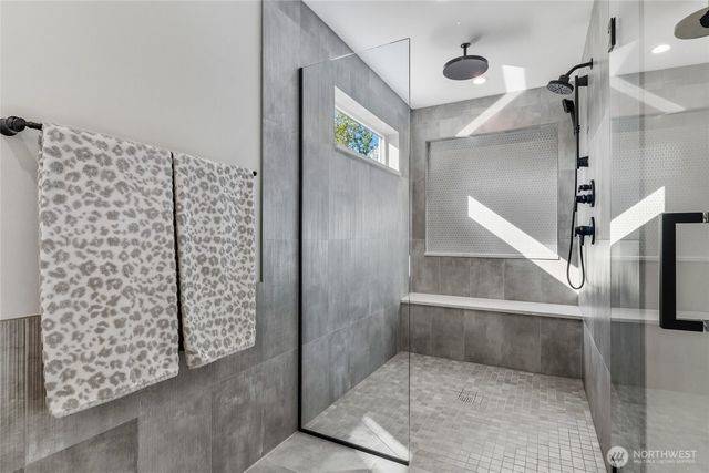 15525 NE 60th Street, Redmond, WA 98052