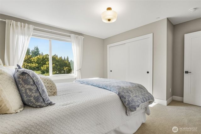 15525 NE 60th Street, Redmond, WA 98052