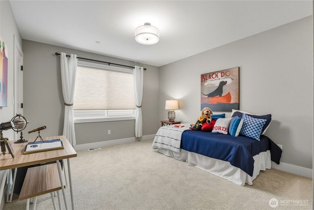 15525 NE 60th Street, Redmond, WA 98052