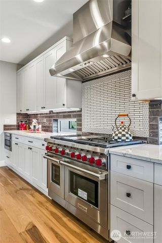 15525 NE 60th Street, Redmond, WA 98052