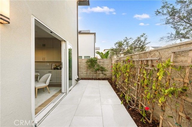 250 Newton, Lake Forest (el Toro), CA 92630