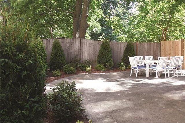 10 Smith Ave 1R, Somerville, MA 02143