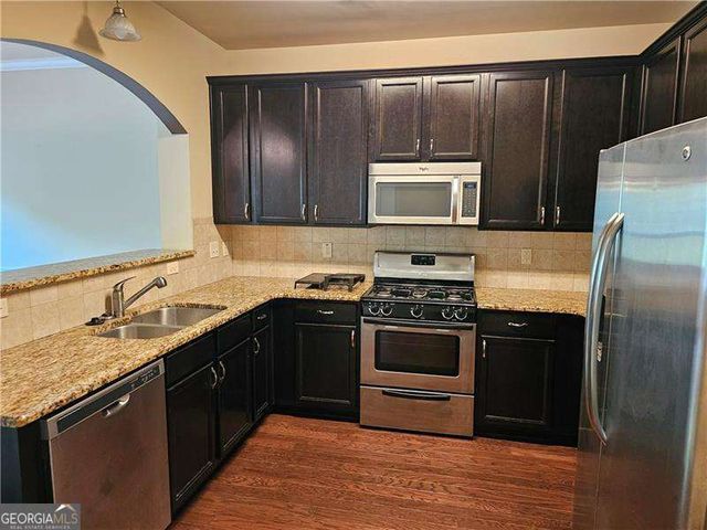 5043 GLENCLIFF Drive, Sugar Hill, GA 30518