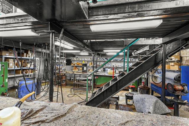 3422 Flushing Road, Flint, MI 48504