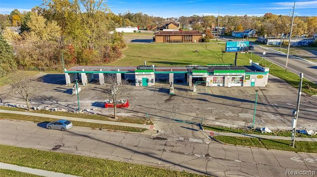 3422 Flushing Road, Flint, MI 48504