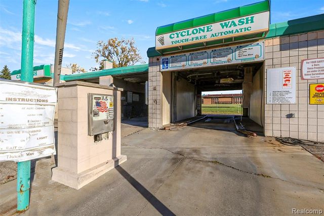 3422 Flushing Road, Flint, MI 48504