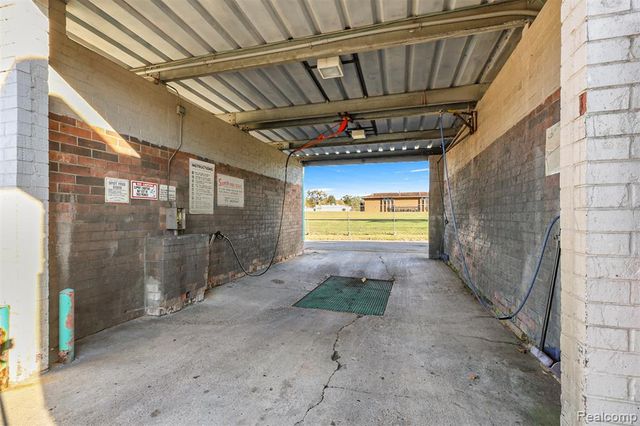 3422 Flushing Road, Flint, MI 48504