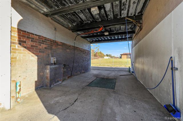 3422 Flushing Road, Flint, MI 48504