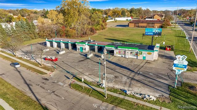 3422 Flushing Road, Flint, MI 48504