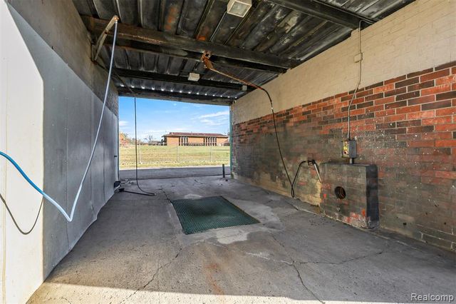 3422 Flushing Road, Flint, MI 48504