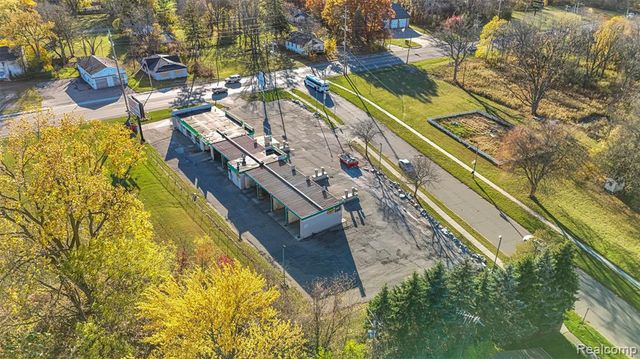 3422 Flushing Road, Flint, MI 48504