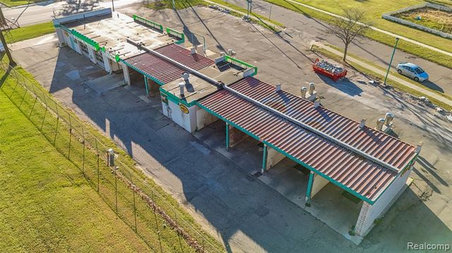 3422 Flushing Road, Flint, MI 48504