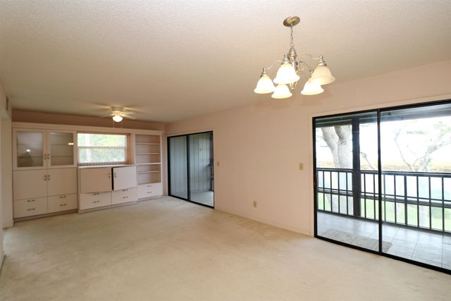 10 Cartagena Ct, St Augustine, FL 32086