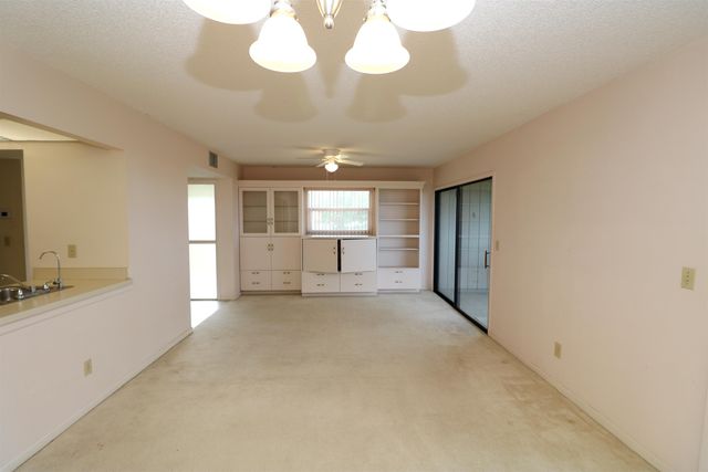 10 Cartagena Ct, St Augustine, FL 32086