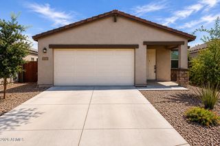 4477 W Greenleaf Drive, San Tan Valley, AZ 85144