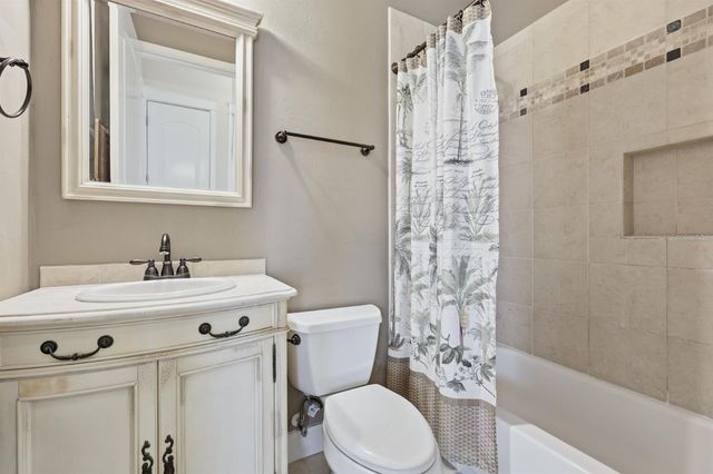 13265 SW 6TH AVENUE, Newberry, FL 32669