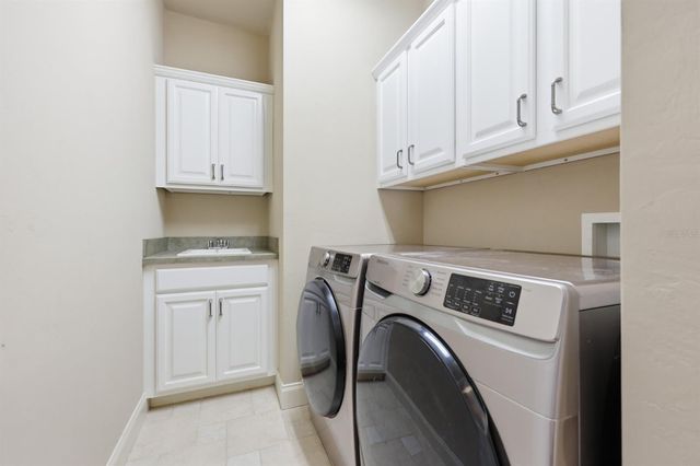 13265 SW 6TH AVENUE, Newberry, FL 32669