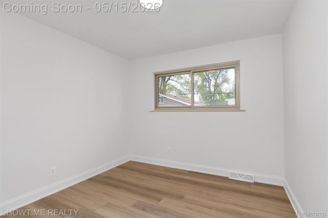 32544 Hazelwood Street, Westland, MI 48186