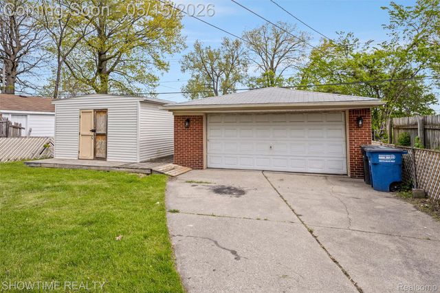 32544 Hazelwood Street, Westland, MI 48186