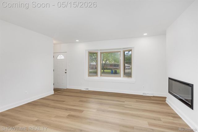 32544 Hazelwood Street, Westland, MI 48186