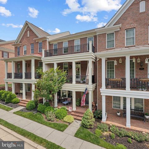 41060 DORATI SQ, Leesburg, VA 20175