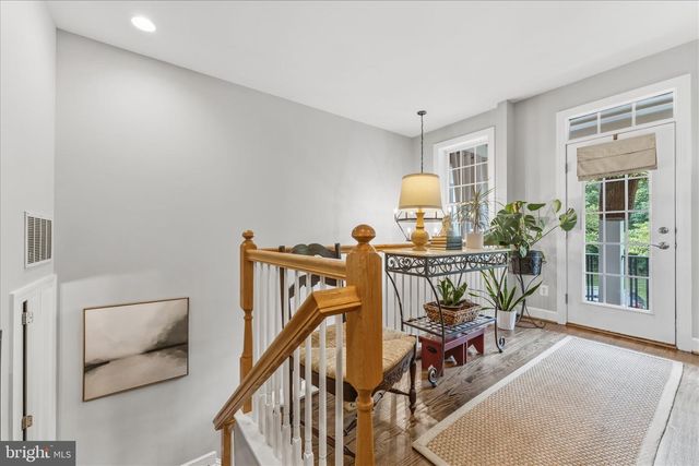 41060 DORATI SQ, Leesburg, VA 20175