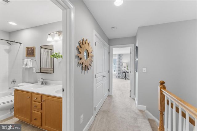 41060 DORATI SQ, Leesburg, VA 20175