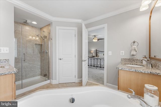 41060 DORATI SQ, Leesburg, VA 20175