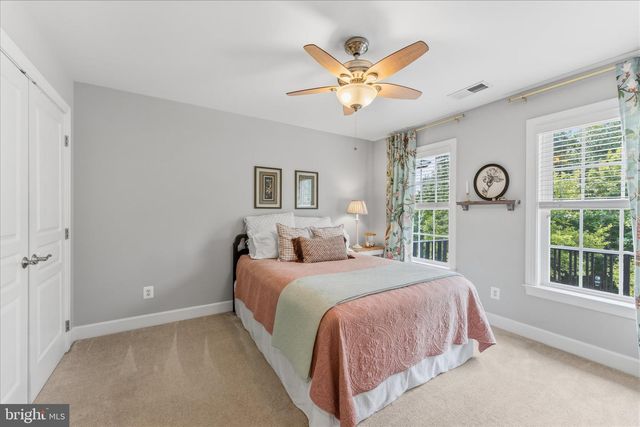 41060 DORATI SQ, Leesburg, VA 20175