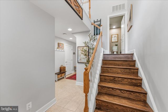 41060 DORATI SQ, Leesburg, VA 20175