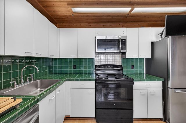 3350 NE 192nd St 5H-B, Aventura, FL 33180