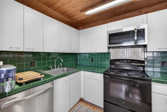 3350 NE 192nd St 5H-B, Aventura, FL 33180