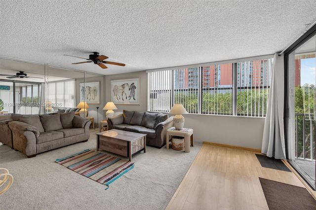 3350 NE 192nd St 5H-B, Aventura, FL 33180