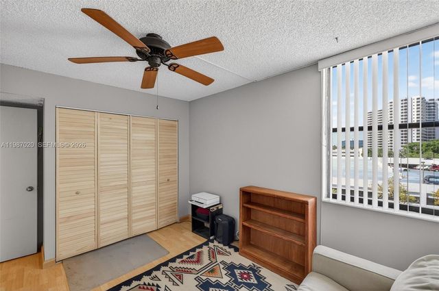 3350 NE 192nd St 5H-B, Aventura, FL 33180