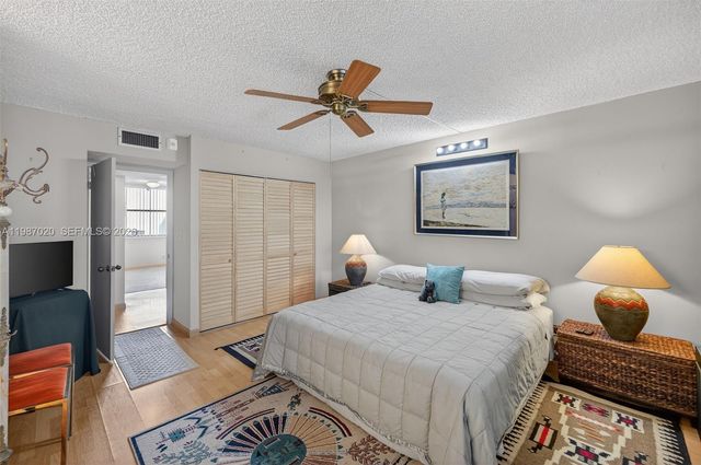 3350 NE 192nd St 5H-B, Aventura, FL 33180