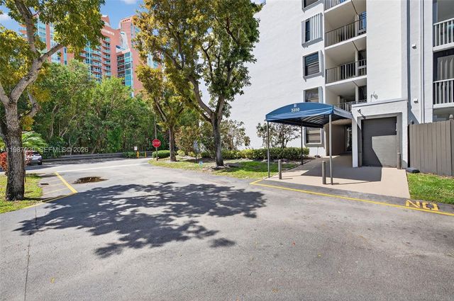 3350 NE 192nd St 5H-B, Aventura, FL 33180