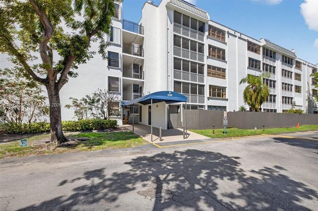3350 NE 192nd St 5H-B, Aventura, FL 33180