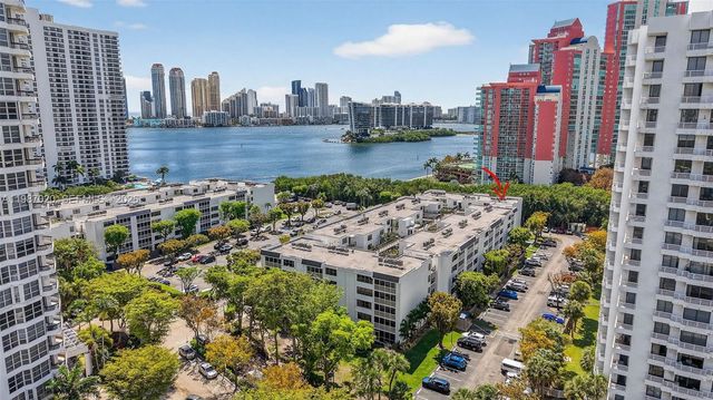 3350 NE 192nd St 5H-B, Aventura, FL 33180