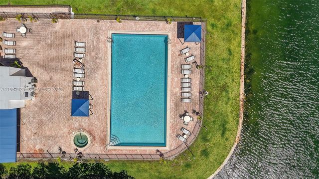 3350 NE 192nd St 5H-B, Aventura, FL 33180