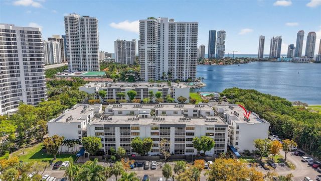 3350 NE 192nd St 5H-B, Aventura, FL 33180