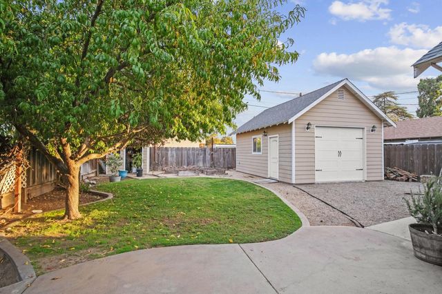 606 Mitchell Ave, Turlock, CA 95380