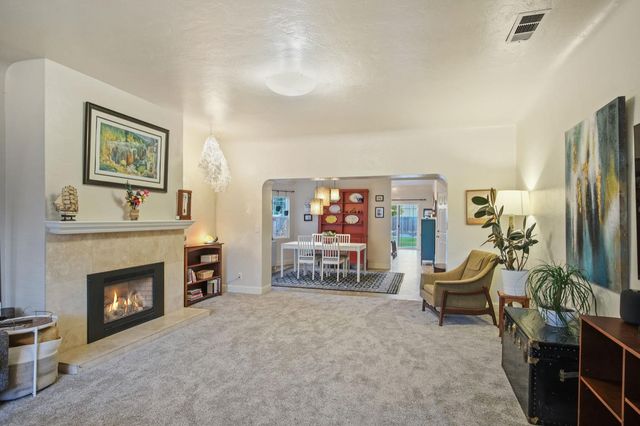 606 Mitchell Ave, Turlock, CA 95380