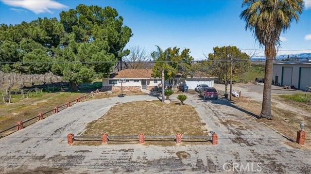 11430 E Saginaw, Selma, CA 93662